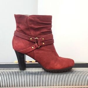 COMFY AEROSOLES BURGANDY LEATHER ANKLE BOOTS SZ 8.5